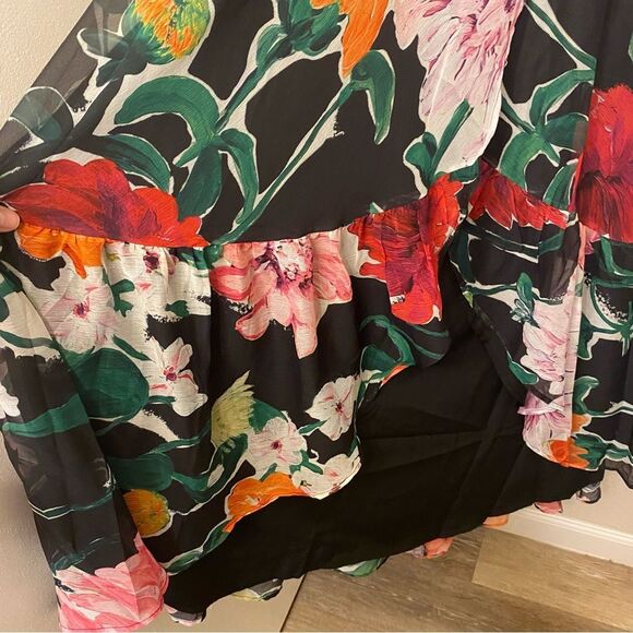 Hope & Ivy Maternity wrap maxi dress in black base floral ruffle lightweight 10 - Picture 11 of 16